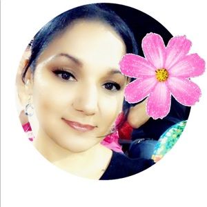 Meet your Posher, Marisa